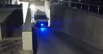 Инкассатор выстрелил себе в голову: в здании «Halyk Bank» в Актау работает полиция