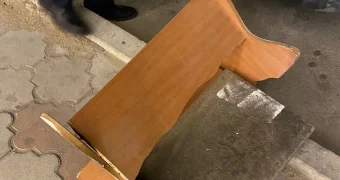 Диван упал на голову: новые подробности расследования в Актау