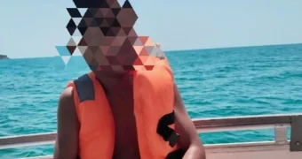 В Актау на надувном круге унесло в море подростка