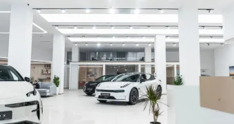 "Неофициальные" ZEEKR будут заблокированы по всему Казахстану