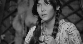 Заслуженную артистку Казахстана госпитализировали в Москве