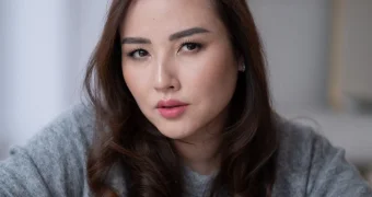 Брат Нукеновой сделал дорогой подарок адвокату