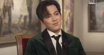 «Я горжусь тем, что я казах»: Димаш Кудайберген дал интервью Euronews (ВИДЕО)