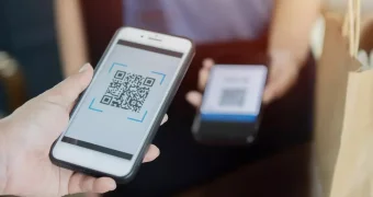 Как могут украсть деньги с помощью QR-кодов в Казахстане