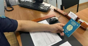 Штраф и выдворение из страны: лиц с двойным гражданством выявили в ВКО