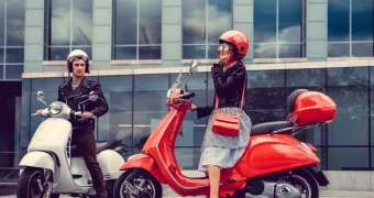 Мопедистов обяжут иметь права: Токаев подписал закон