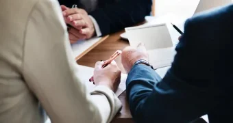 В Казахстане введут новые виды виз для иностранцев