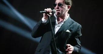 «Надеюсь, к тому времени не рассыплюсь»: Лепс рассказал, когда женится на 18-летней Авроре