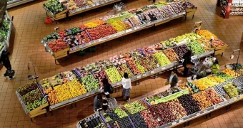 Цены взлетели на продукты в Казахстане