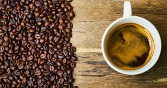 Стало известно, как кофе влияет на болезни Альцгеймера и Паркинсона