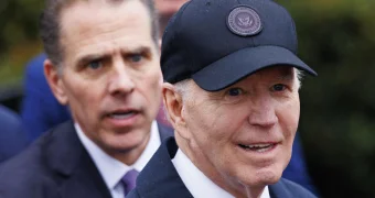 Байден помиловал своего сына Хантера