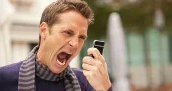 Казахстанцы жалуются на сбой интернета и связи Activ и Kcell