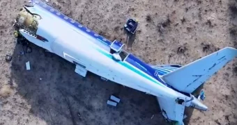 Новые кадры с места крушения самолета в Актау