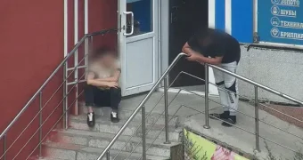 Плюющиеся и матерящиеся казахстанцы будут подметать улицы: закон подписан