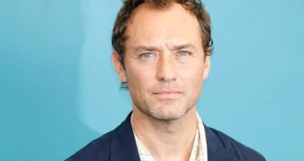 Джуд Лоу сыграет Владимира Путина в фильме “Волшебник Кремля“