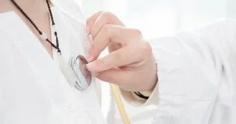 Медсестра с открытой формой туберкулеза работала в Актюбинской больнице для детей