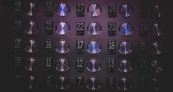 Парень показывал гениталии и трогал детей в Актау: обвиняемый может отделаться штрафом