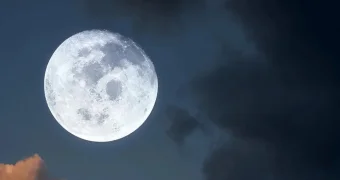 Волчья Луна: необычное полнолуние смогут наблюдать казахстанцы