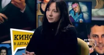 Сына Добровольской уличили в странном поведении на прощании с матерью