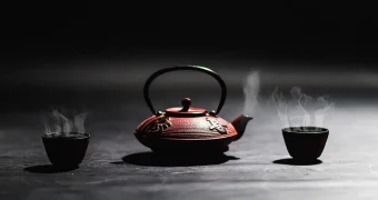 Три чашки зеленого чая в день снижают риск деменции – исследование