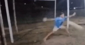 16-летний вратарь умер после удара мячом - СМИ