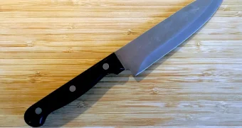 Астанчанин перерезал горло родственникам из-за замечания