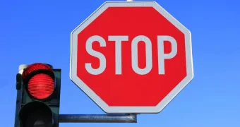 На границе с Китаем закроют автомобильные пункты пропуска