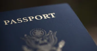 Трамп ограничил получение американского гражданства по праву рождения