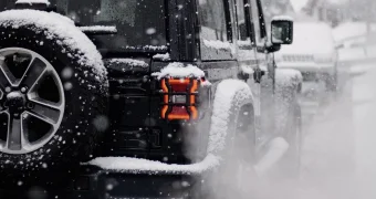 Чиновники в тепле, а мы в морозе: казахстанцы возмущены ограничением на прогрев авто