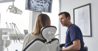 Стоматология оставила казахстанку без зубов