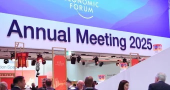 На форуме в Давосе не останавливаются оргии