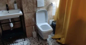 Это придумано не случайно: раскрыта главная ошибка при использовании унитаза