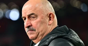 Черчесов покинул пост главного тренера сборной Казахстана