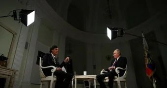 Карлсон обвинил США в попытках убить Путина