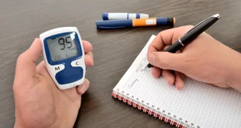 Спасение для диабетиков: учёные назвали сухофрукт, снижающий уровень сахара в крови