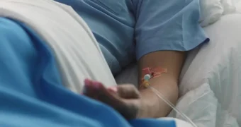 Чиновник впал в кому после драки в Атырау