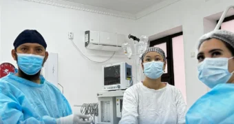 Мангистауские врачи провели сложнейшую операцию по удалению крупной опухоли