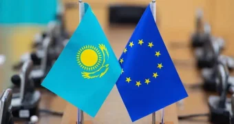 Спецпосланник ЕС по санкциям: Евросоюз не вмешивается в торговлю Казахстана с Россией