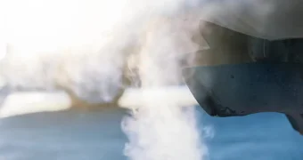 Штрафа за прогрев машины более 5 минут не существует - депутаты