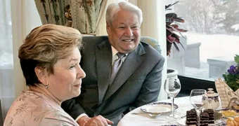 Внучка Бориса Ельцина рассказала, что тяготило ее бабушку Наину в браке с первым российским президентом