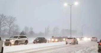 На дорогах Казахстана могут снизить максимальную скорость зимой