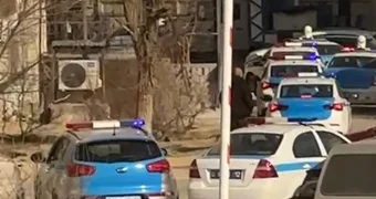 Более 10 экипажей полиции прибыло в 22 микрорайон Актау