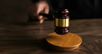 Казахстанка обогатилась на 67 млн тенге через WhatsApp и лишилась свободы