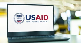 Казахстанский депутат зачитал эмоциональное обращение из-за скандала с USAID