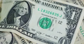 Нацбанк разъяснил процедуру выкупа “белых“ долларов