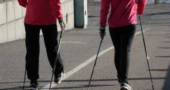 Сколько шагов нужно проходить в день по возрасту