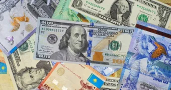 Валютные операции нерезидентов берут под контроль после девальвации