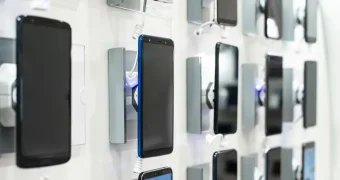 Чужой IMEI – прощай, связь: в Казахстане заблокируют тысячи смартфонов