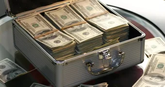 Кому в Казахстане передавали тысячи долларов от USAID и Госдепа США?