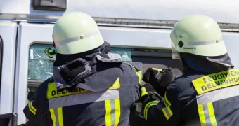 Скоростной поезд с пассажирами потерпел крушение в Германии